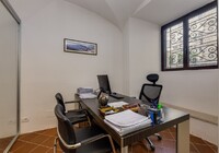 415-2216397.jpg